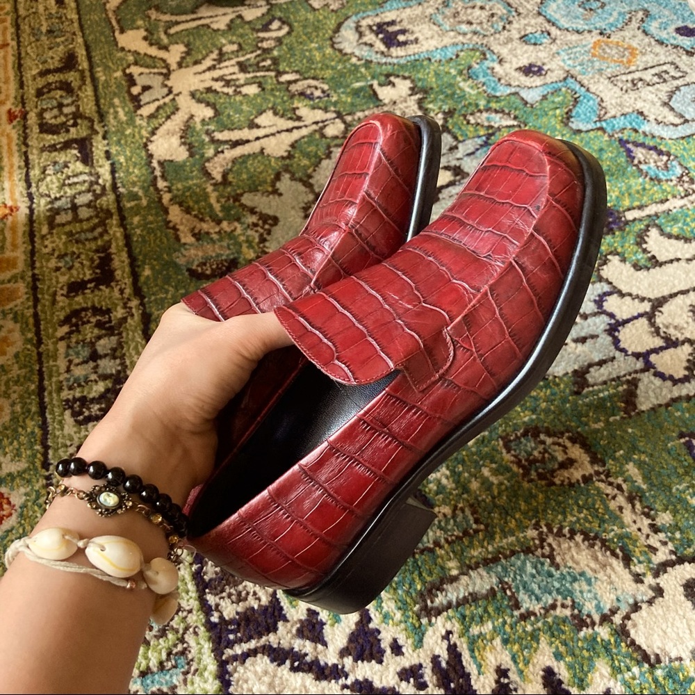 FRANCO SARTO RED LEATHER LOAFERS WITH CHUNKY HEEL